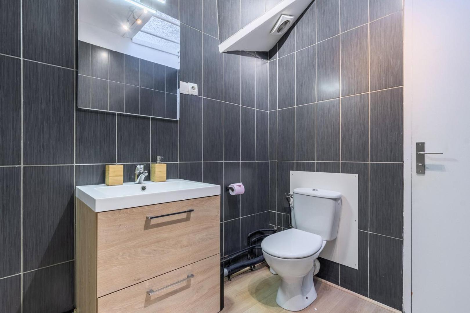 Hypercentre - Private Parking, Metro + Train 100M Apartment Tourcoing Ngoại thất bức ảnh